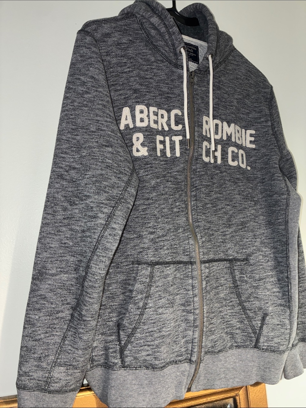 Abercrombie & Fitch Vintage Y2K Gray Full-Zip Applique Hoodie Small